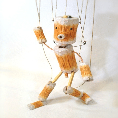 糸の先にあるもの──田島享央己の木彫マリオネット論》｜美術評論家