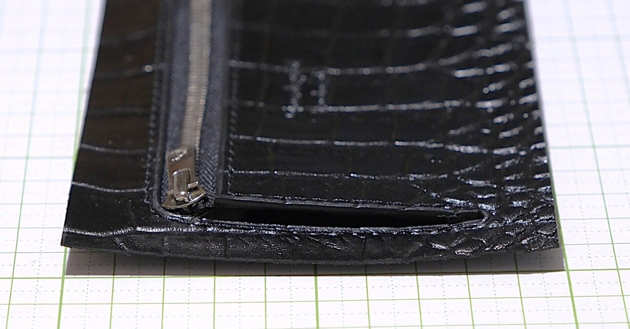 【ハンドメイド】本革　ミニフラグメントケース85×135　クロコ型押しブラック ハンドメイド】本革 ミニフラグメントケース85×135 クロコ型押し