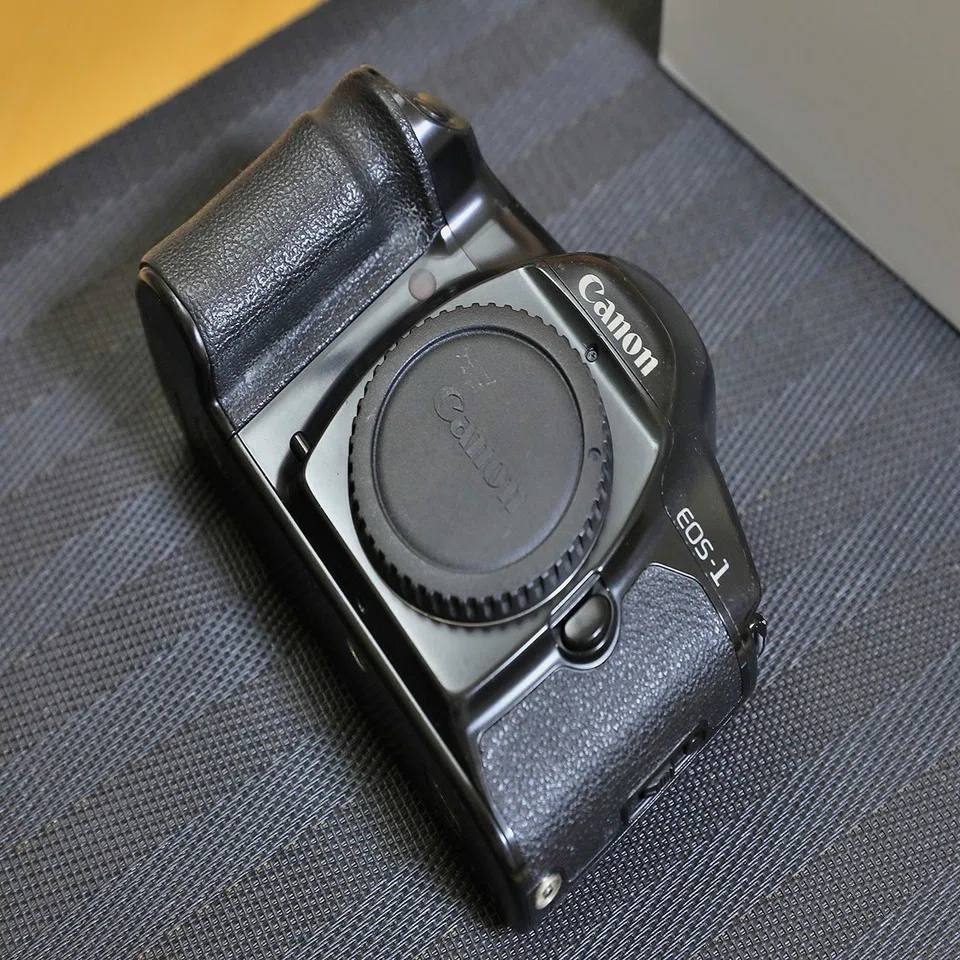 Canon EOS-1(1989年～)｜シュワイPのブログ