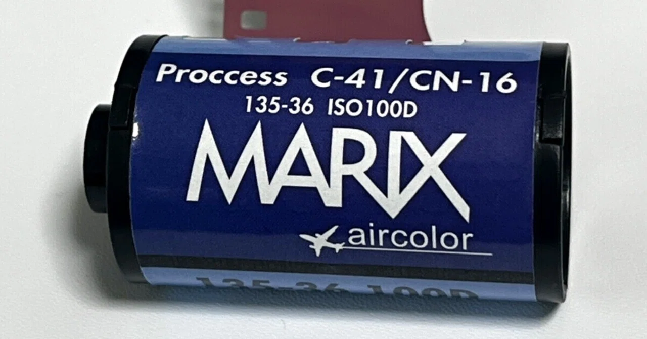 35．真っ赤に写るフィルム MARIXFILM AIR COLOR 100D＜フィルム＞｜神成