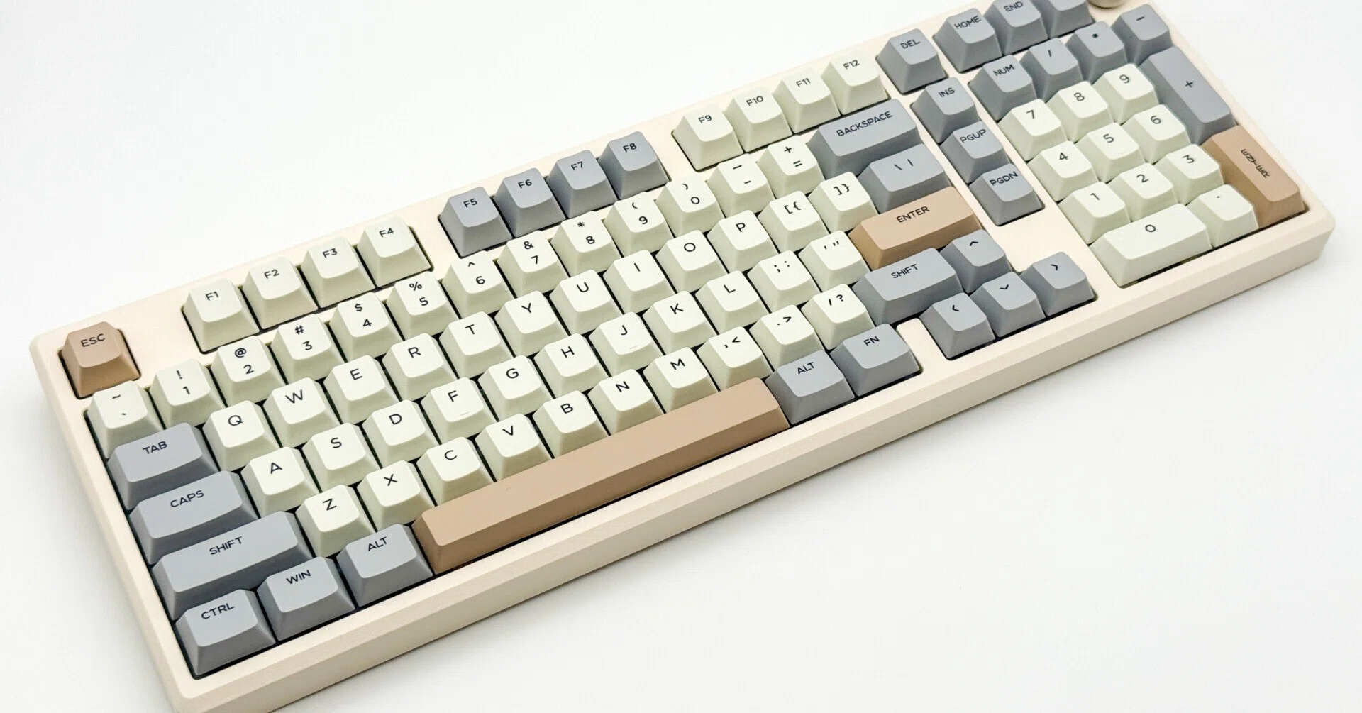 Epomaker Galaxy100 QMK/VIA」をレビューしました｜イツキ＠個人事業主