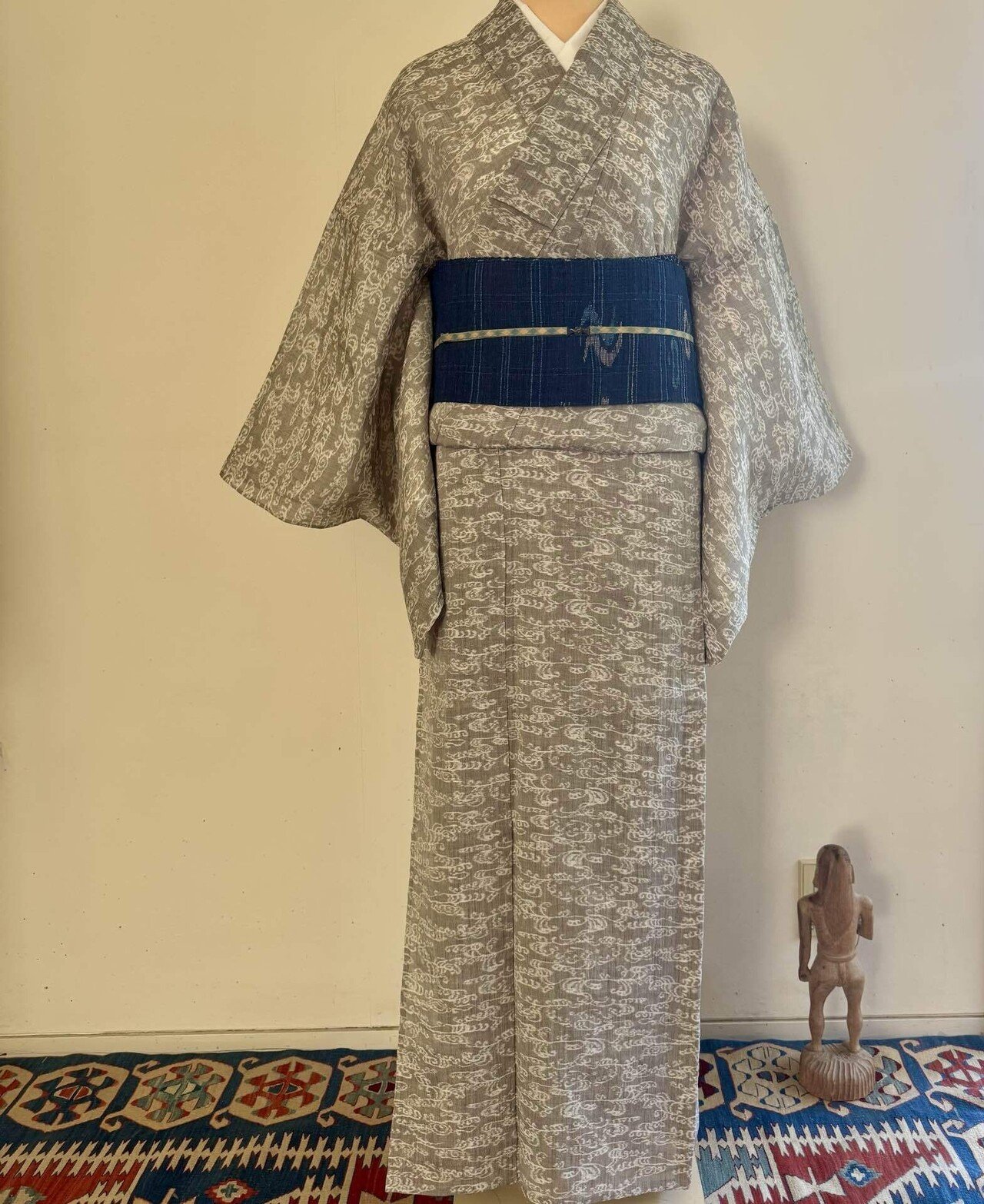グレイに織柄小千谷縮着物｜夢吉きもの