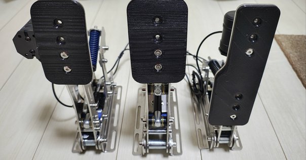 シムレーシング用ペダルの価格比較｜neconisi