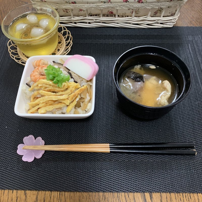 最近の飲食ーばあちゃんのちらし寿司 四宮麻衣 Note 最近の飲食ーばあちゃんのちらし寿司 四宮麻衣 Note