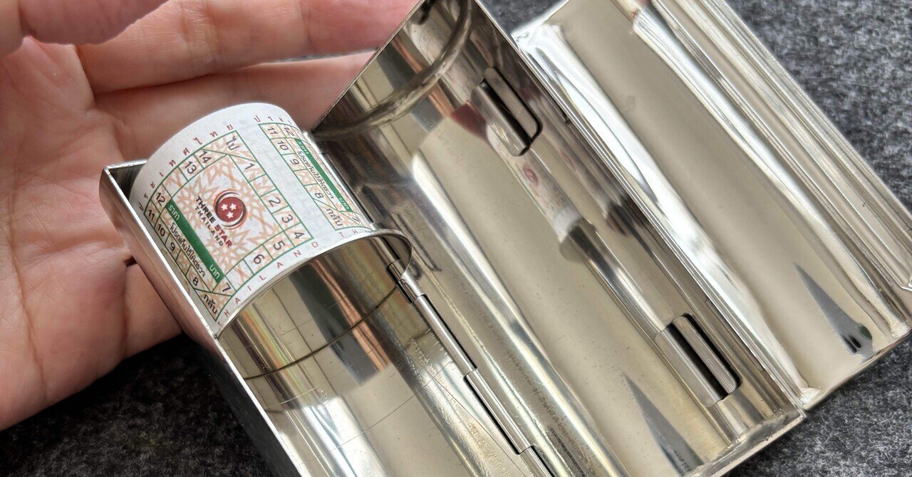 タイの市バスの車掌さん用集金＆切符切り箱（ステンレス／筒状） Amazon.co.jp: タイの市バスの車掌さん用集金&切符切り箱