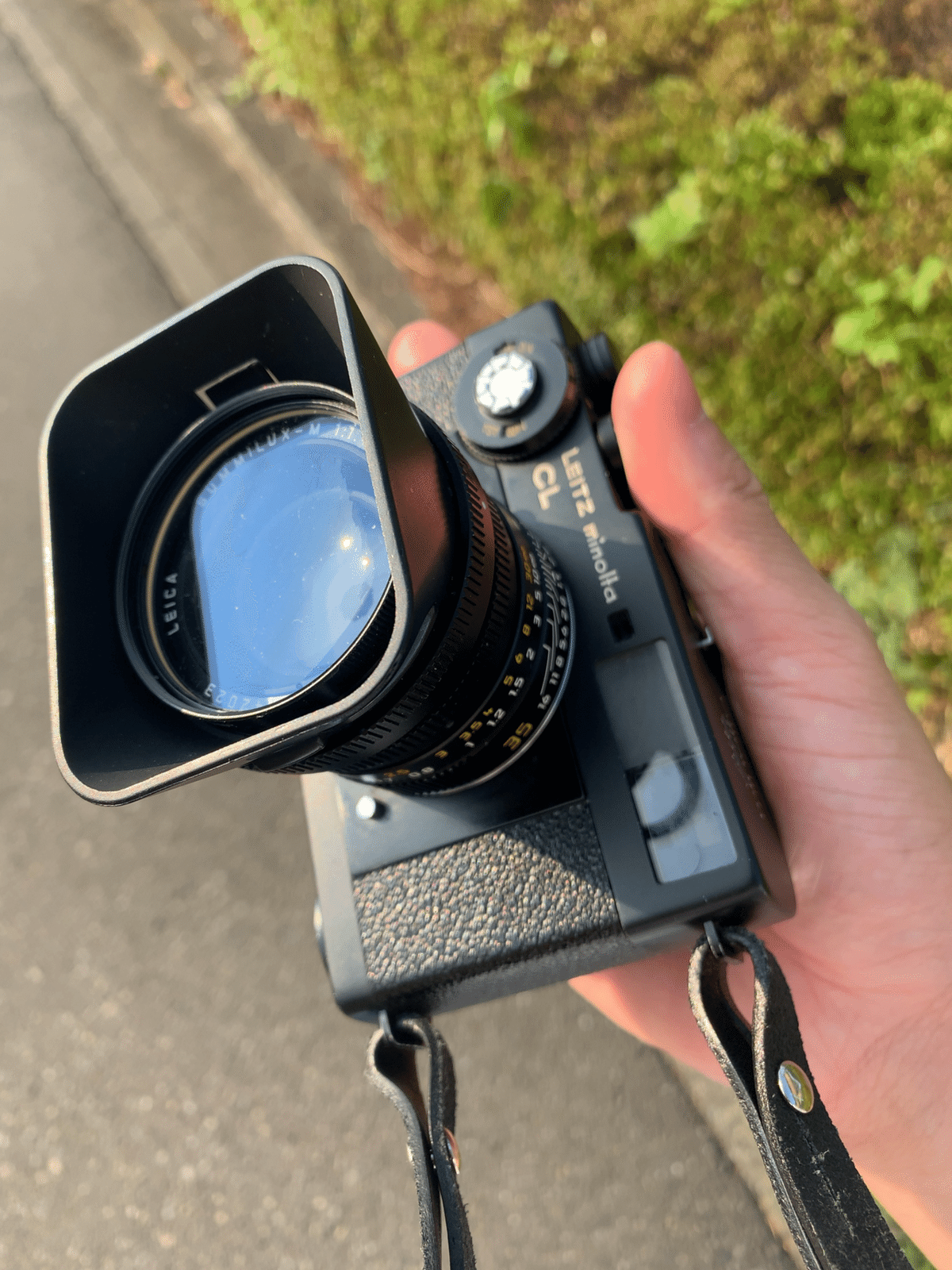 Leitz Minolta CL レンジファインダーカメラ カメラ Leitz Minolta CL – Towing Caravan with Land Rover