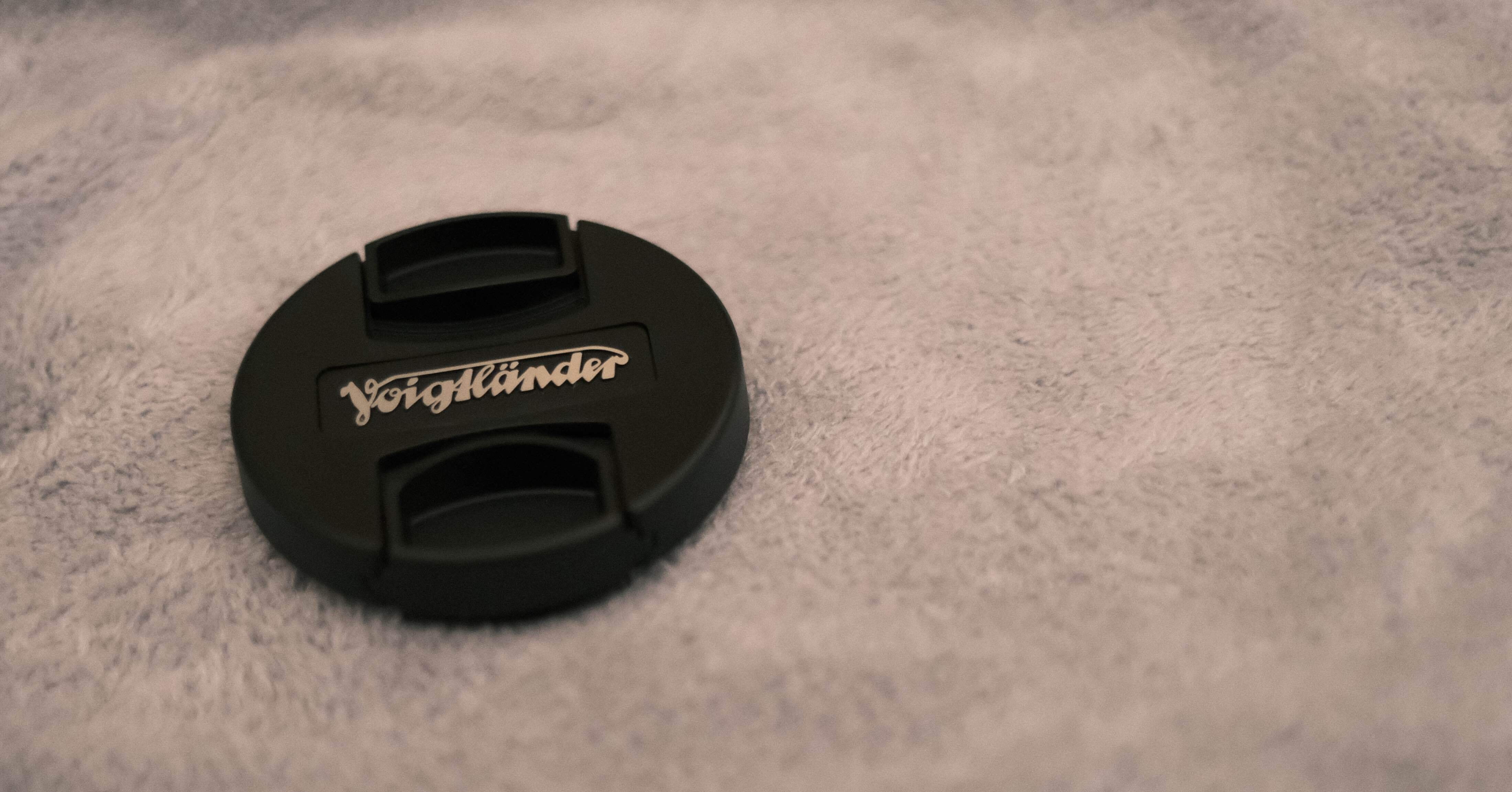 総額24万円は妥当か〉Voigtlander ULTRON 27mm F2とX-E4の組み合わせが