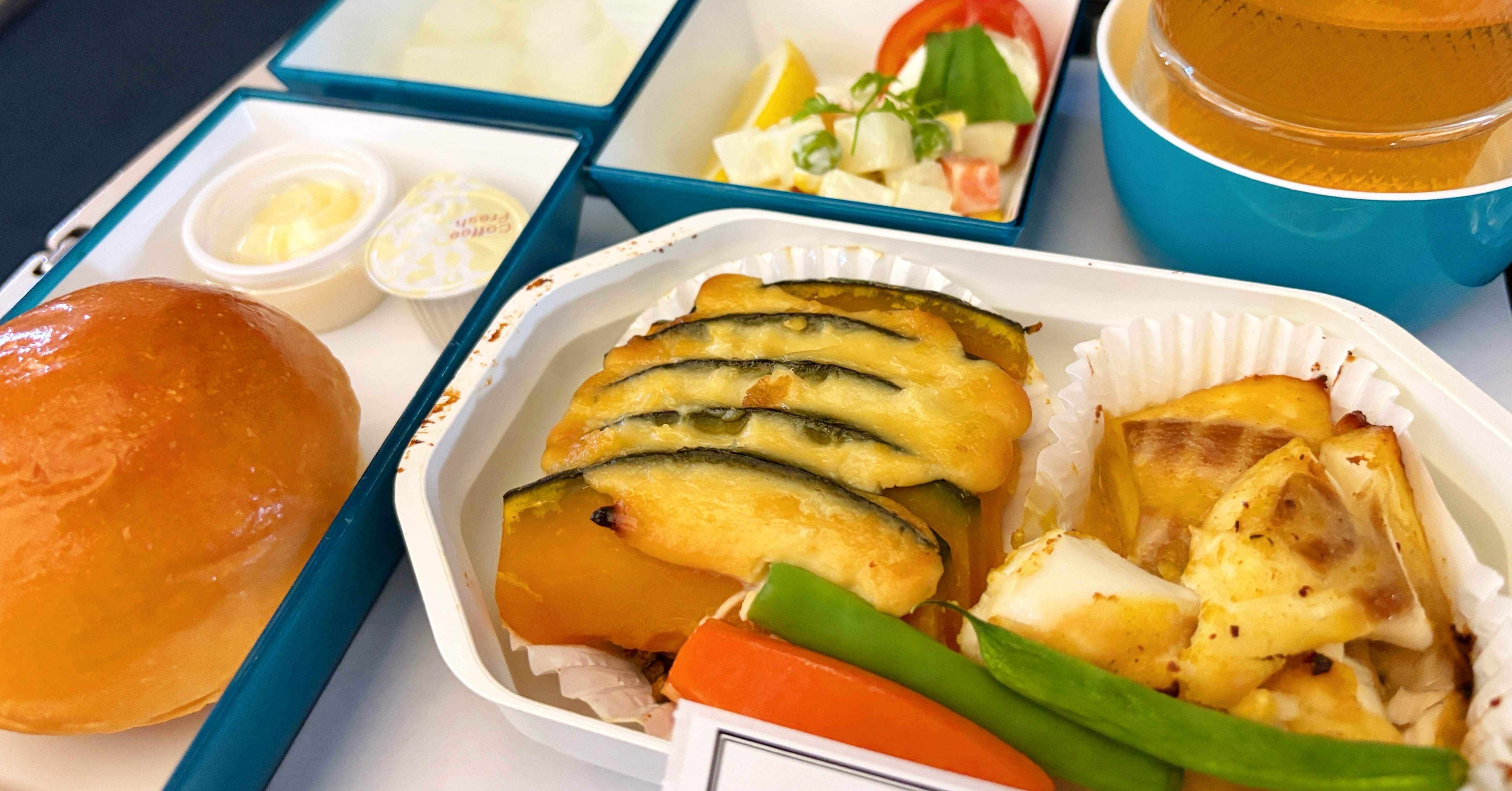 モルディブ旅行記 #2｜スリランカ航空の機内食とサービス徹底レポ