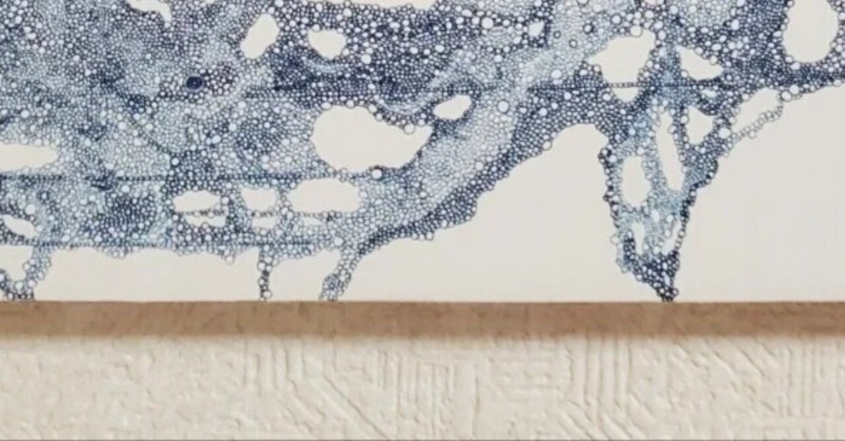20250725(金) 出展作品紹介｜抽象線描画家：莇 千亜紀