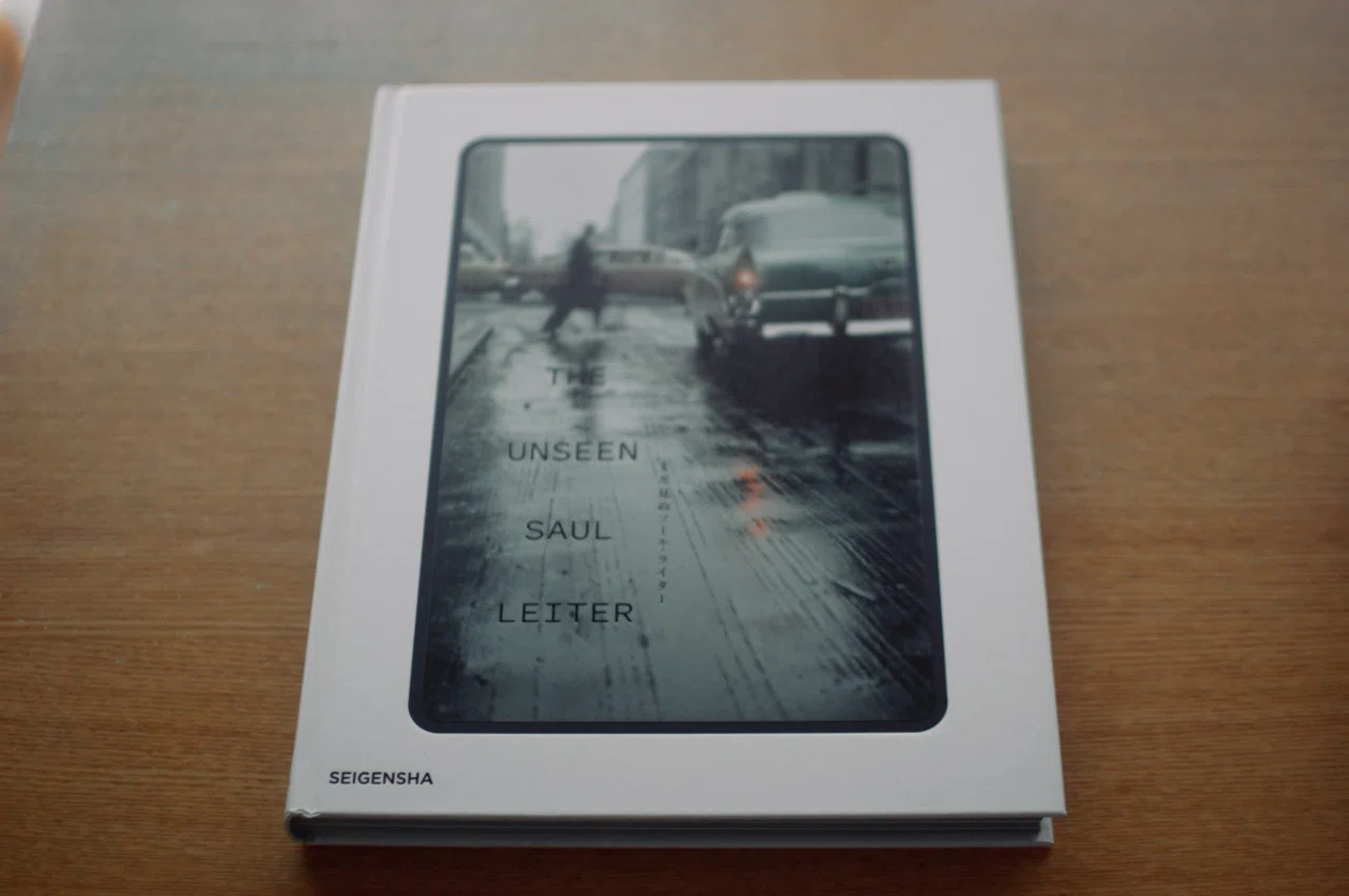 ソール・ライター（Saul Leiter）の写真集とDVD ｜ 豊かな色彩に惹か