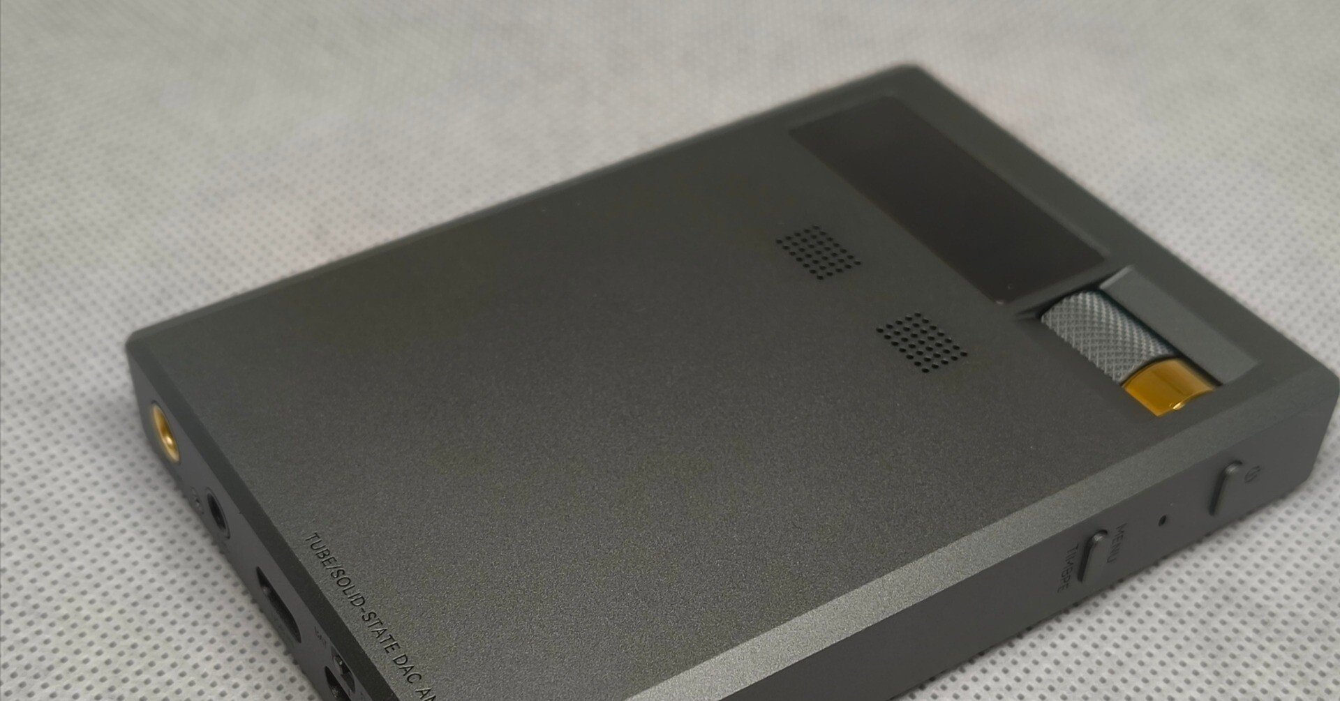 PR マグネット式DACアンプ「Cayin RU9」は新世代オーディオの潮流と