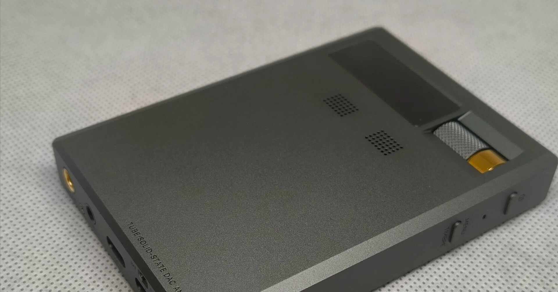 PR マグネット式DACアンプ「Cayin RU9」は新世代オーディオの潮流と