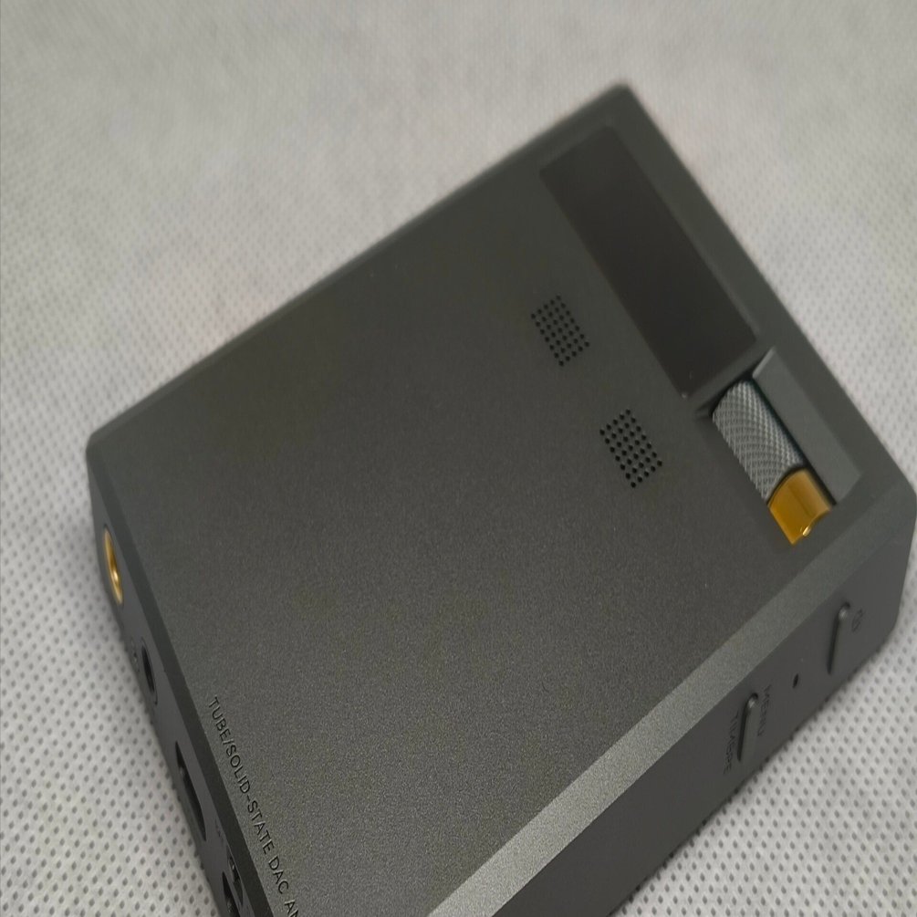 PR マグネット式DACアンプ「Cayin RU9」は新世代オーディオの潮流と