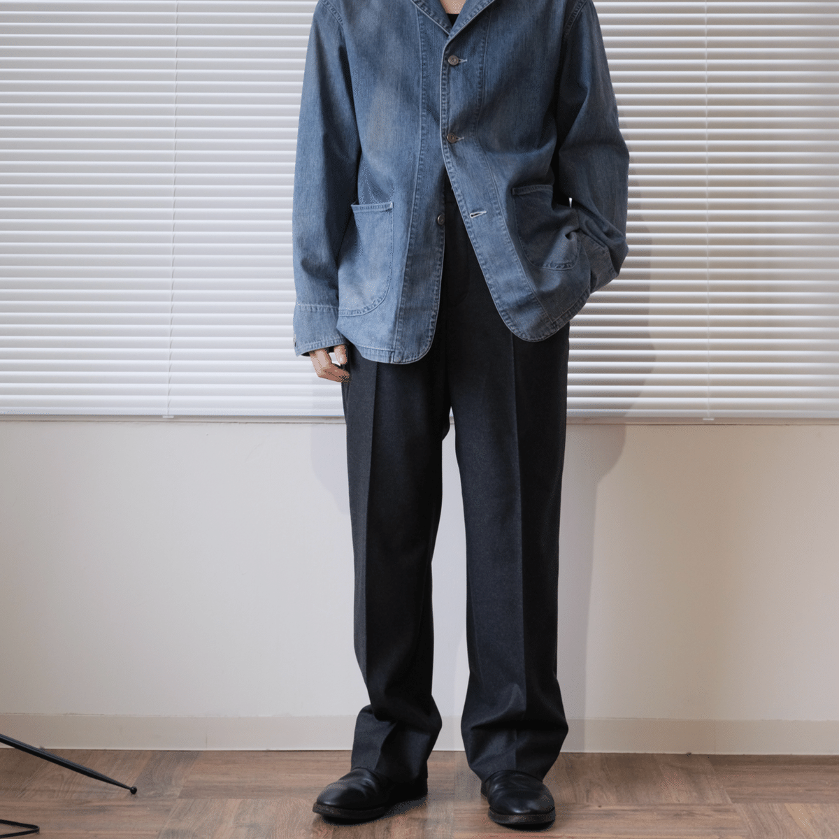新品 谷吹 OKA ストライプ ポケット 1タック ワイド スラックス パンツ 新品 谷吹 OKA ストライプ ポケット 1タック ワイド スラックス