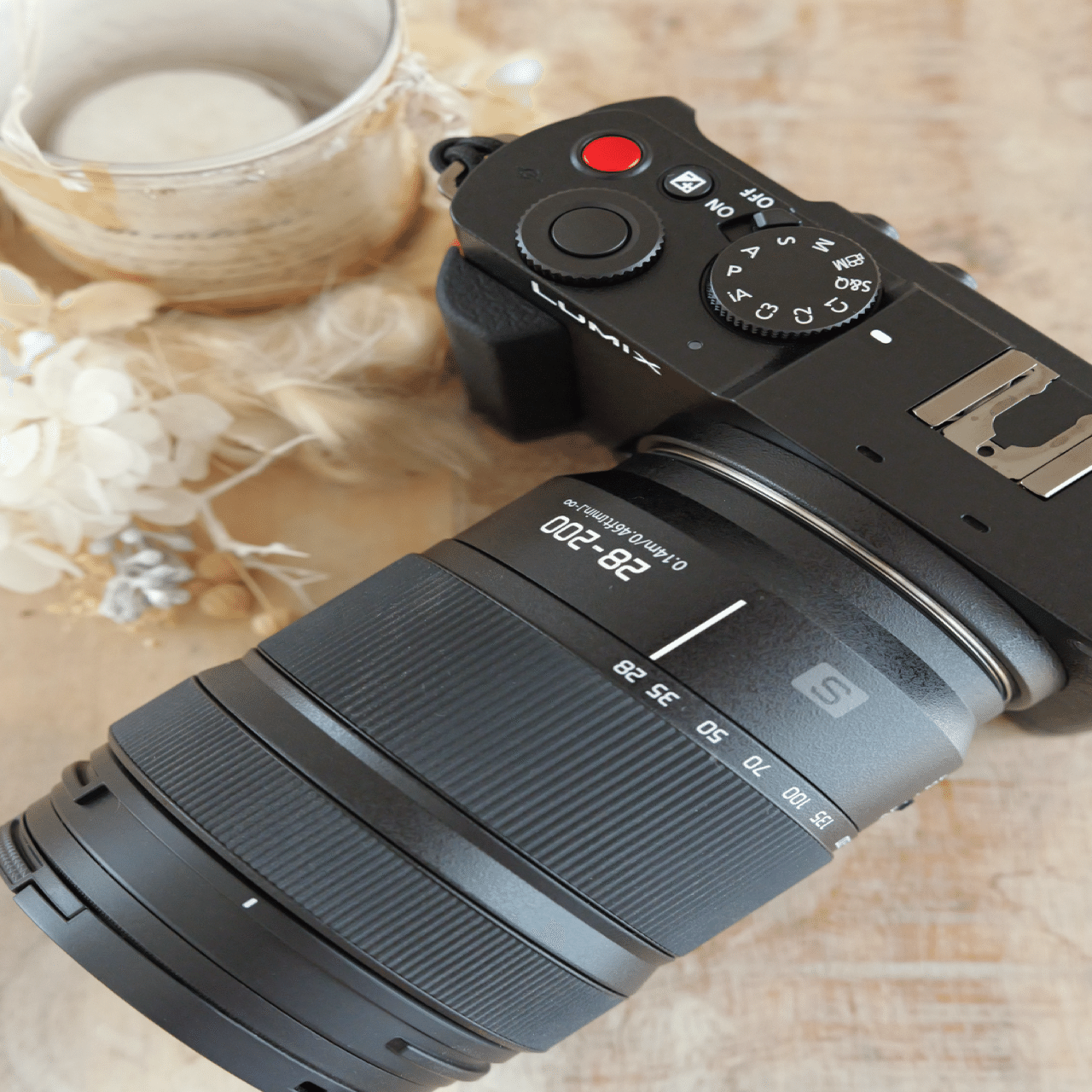 LUMIX S 28-200mm F4-7.1 MACRO O.I.S. 買いました！｜Lumixer