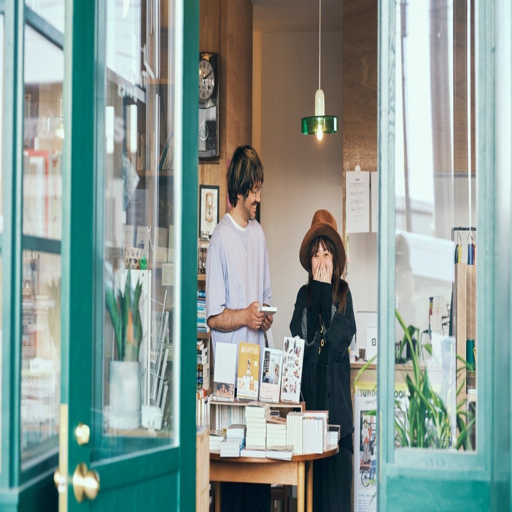 月に半分だけオープンする、15時からの本屋さん ＃飾らない十和田