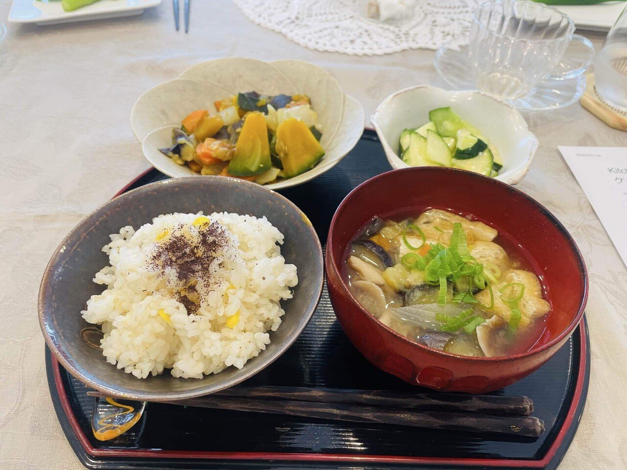 写真で感じる「重ね煮のある暮らし」～“やさしさ”と“彩り”を食卓に