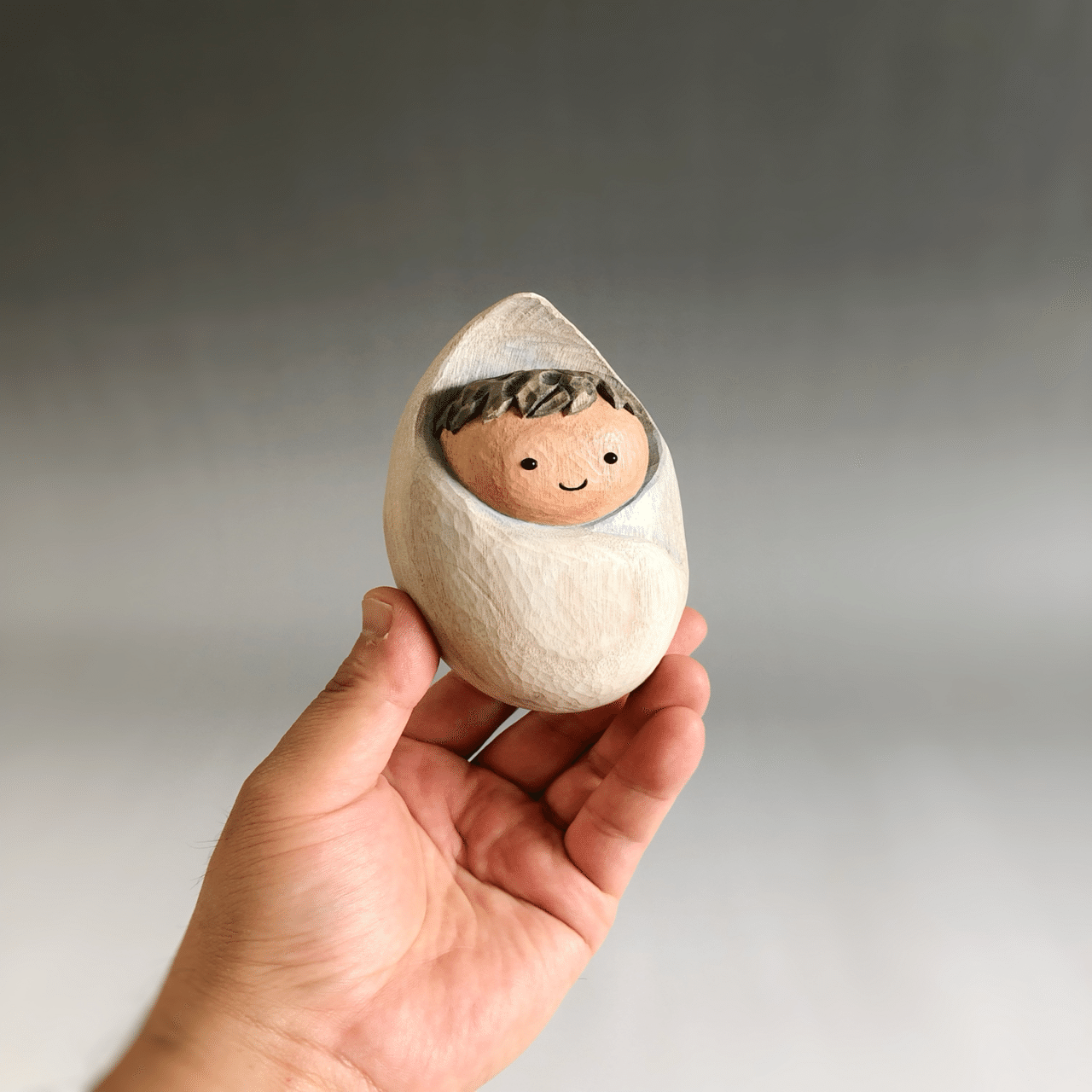 赤子を彫るということ――田島享央己と「父になる」木彫の記録｜美術評論
