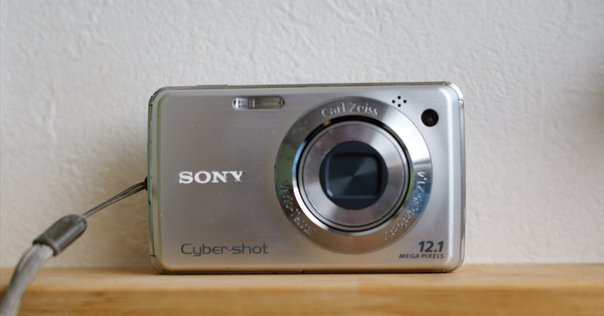☆値下げ☆彡オールドコンデジ　SONY コンパクトデジタルカメラ mqdefault.jpg