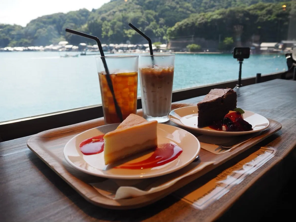 海に浮かぶ町 京都・伊根の舟屋で涼む夏旅が最高だった|namahamu
