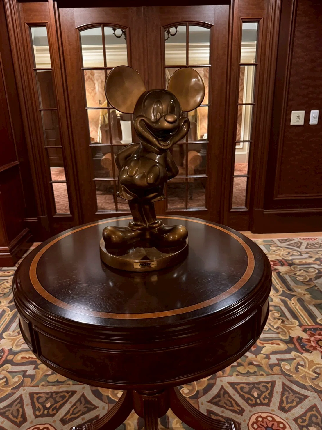 一泊60万円のディズニーランドホテル最上級スイートルームに半額以下で