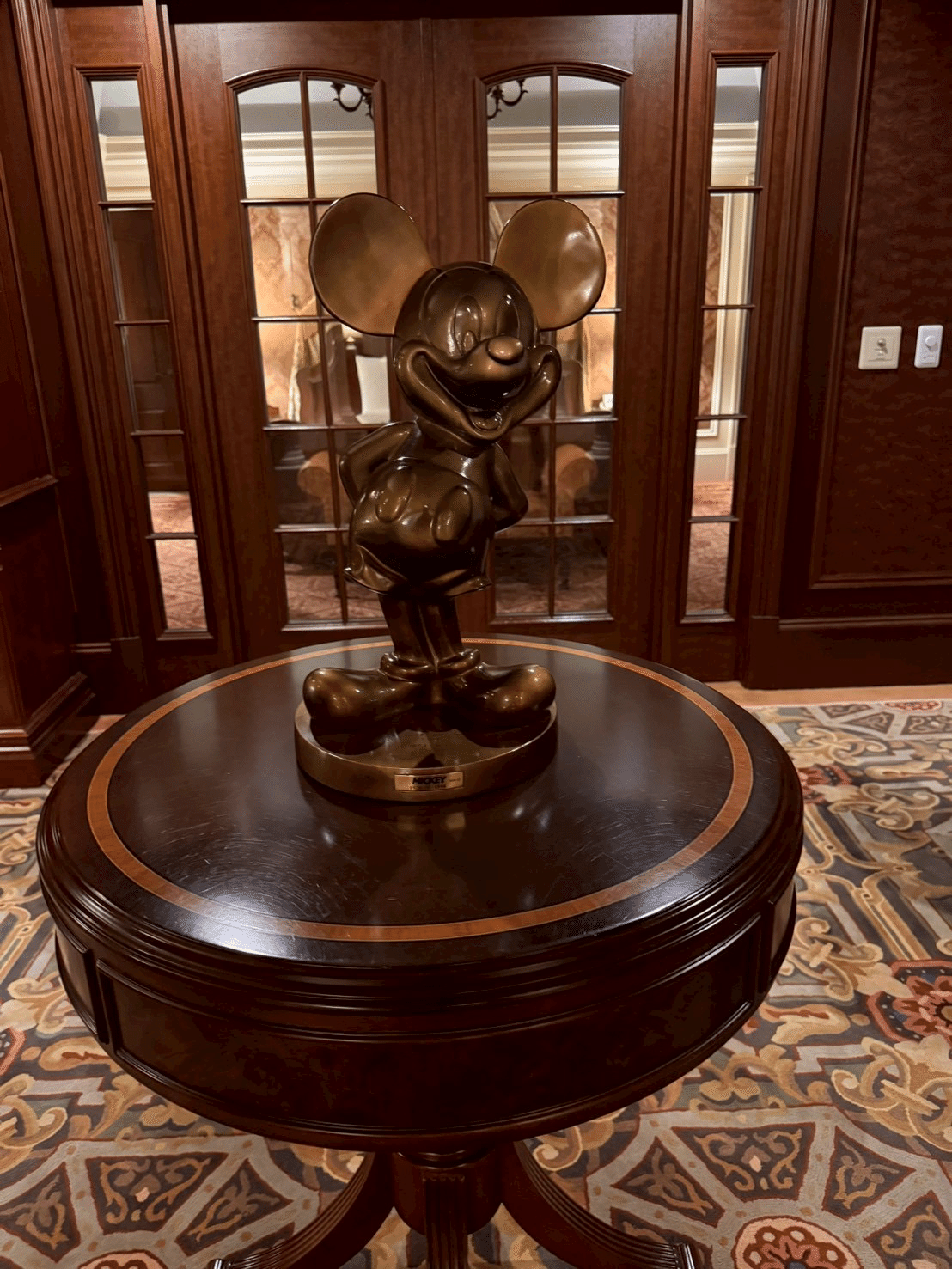 一泊60万円のディズニーランドホテル最上級スイートルームに半額以下で