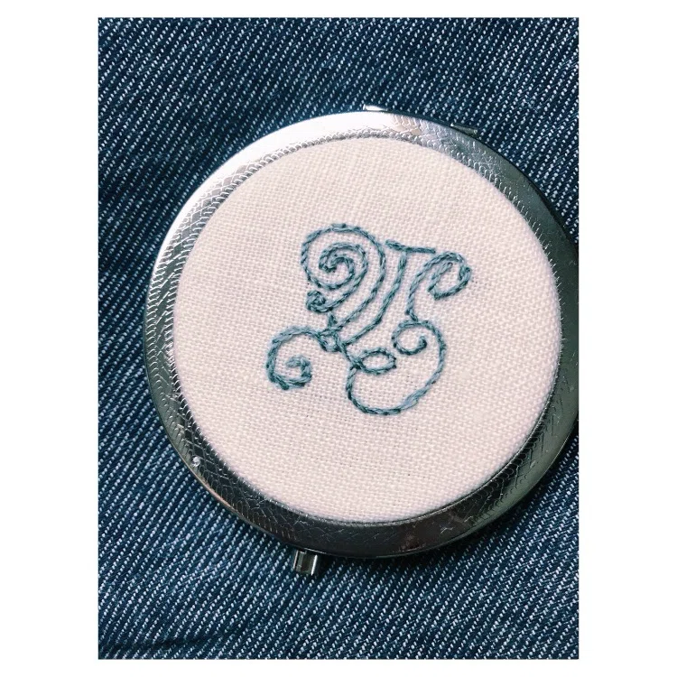 ノスタルジーに浸る、刺繍の時間｜スイ