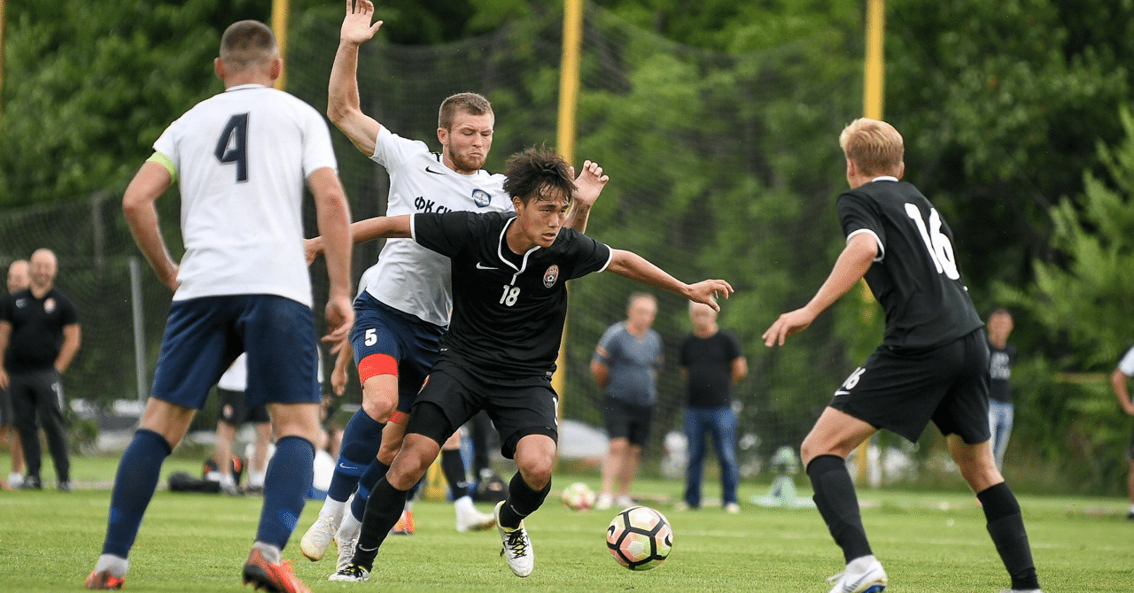 プロサッカー選手なのに サッカーができない件 In ウクライナ 浦田 樹 海外サッカー選手 Note