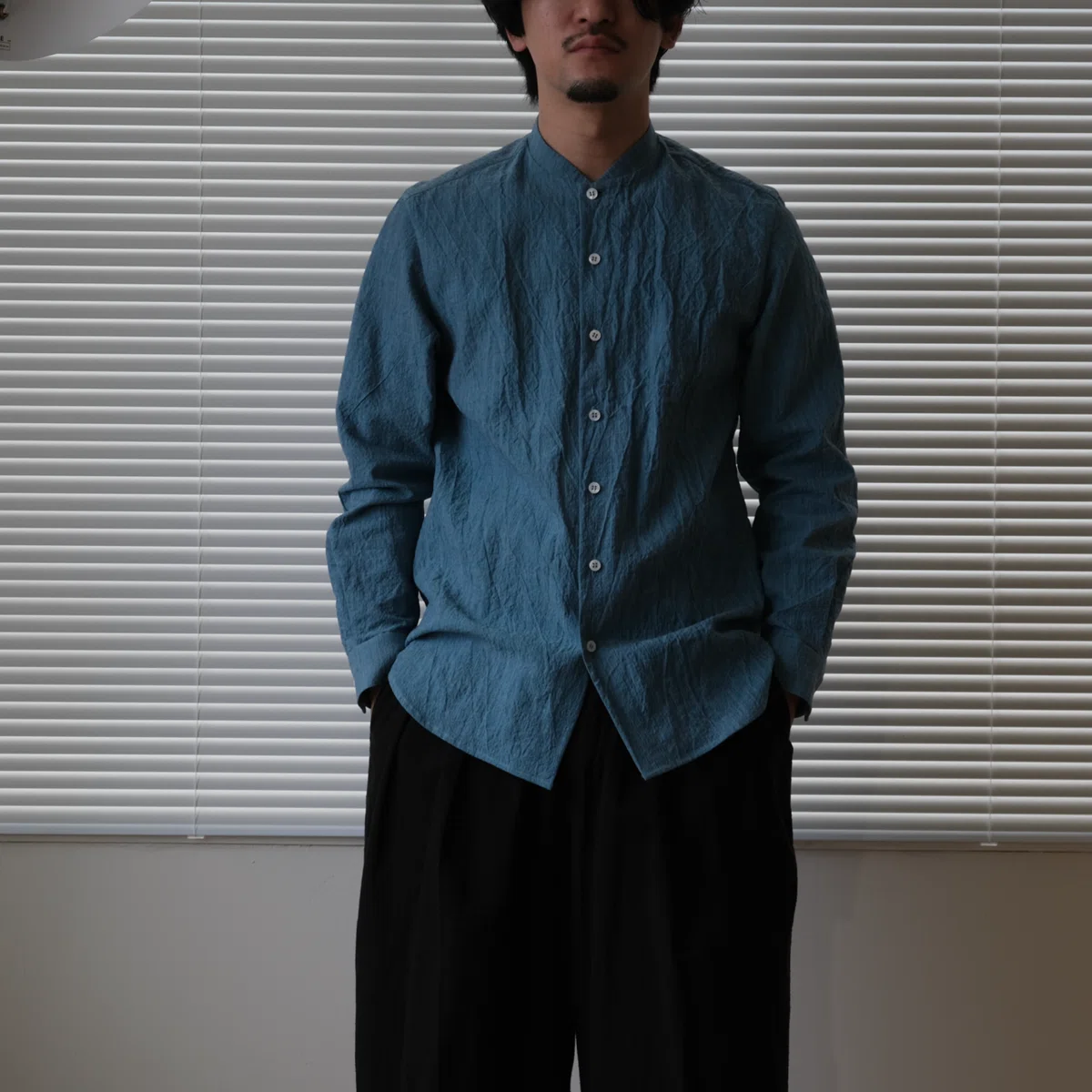 山内 / 塩縮加工ラミーシャツ｜水岡