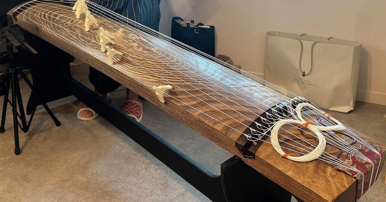 八雲琴・ 二弦琴の ペグを組み込んだ 糸巻き装置 Yakumogoto 八雲琴 二弦琴 - Rare Japanese Music Instrument