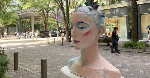 人物　彫刻 樋口明宏「Margaret─少女マンガ彫刻」：artscapeレビュー