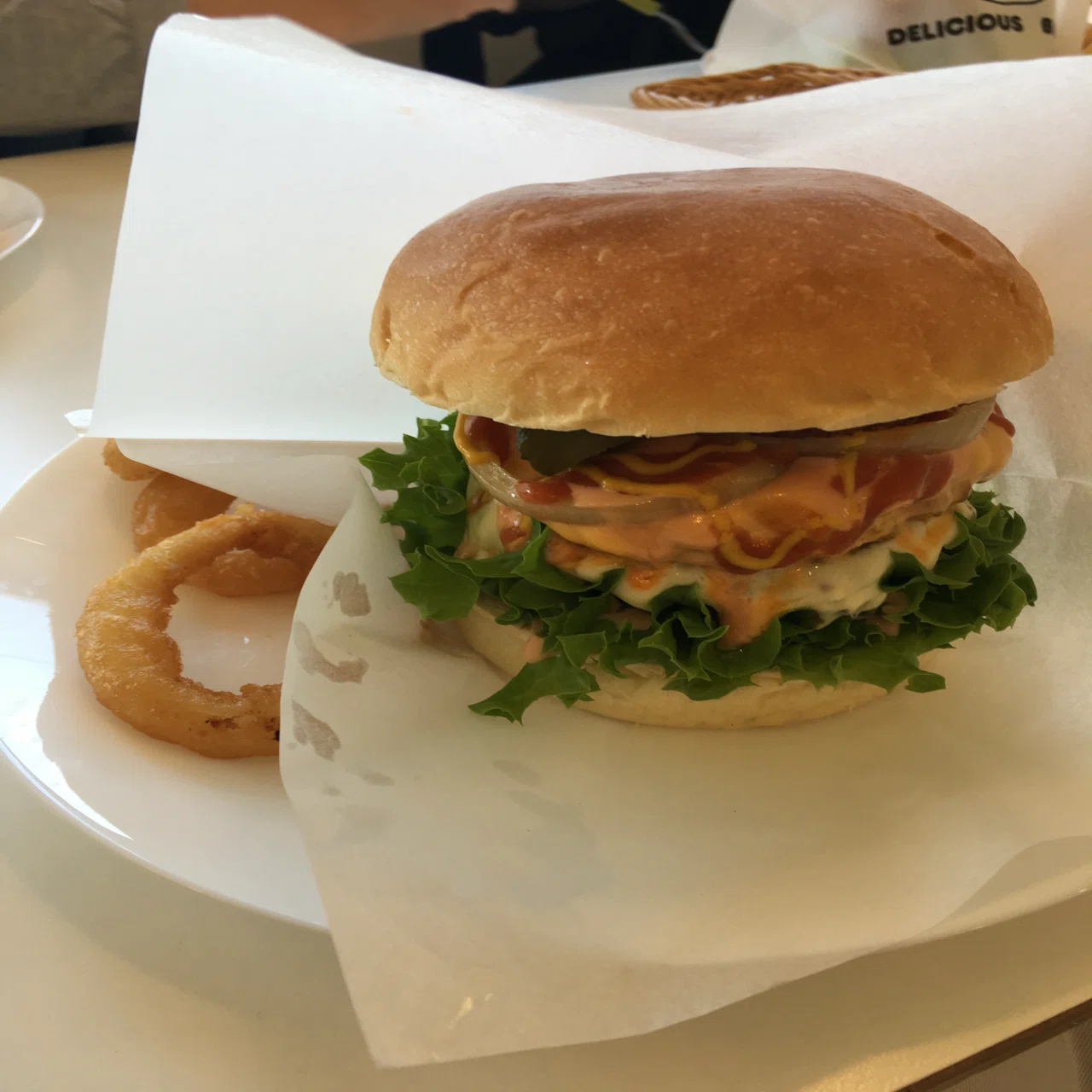 ハンバーガーショップB1：芝山のキッチンカーから富里の人気店へ！絶品