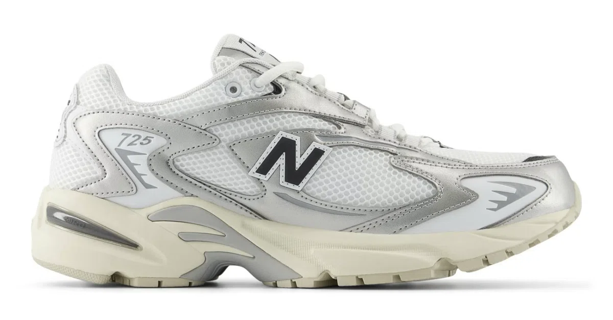 レビュー】New Balance ML725CGを実際に履いてみた!履き心地は レビュー】New Balance ML725CGを実際に履いてみた!履き心地は