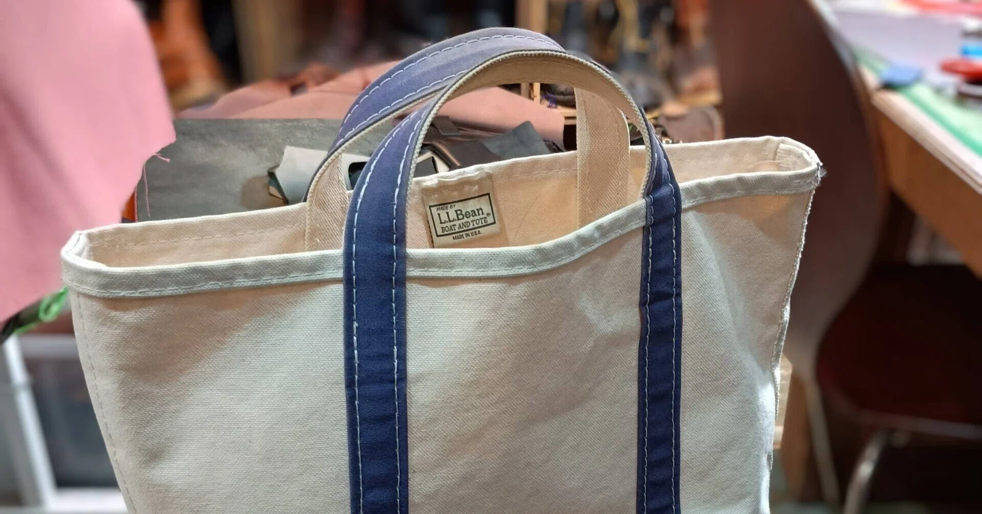 トートバッグのハンドルカット】LL Bean/LLビーンのトートバッグ｜CREA 