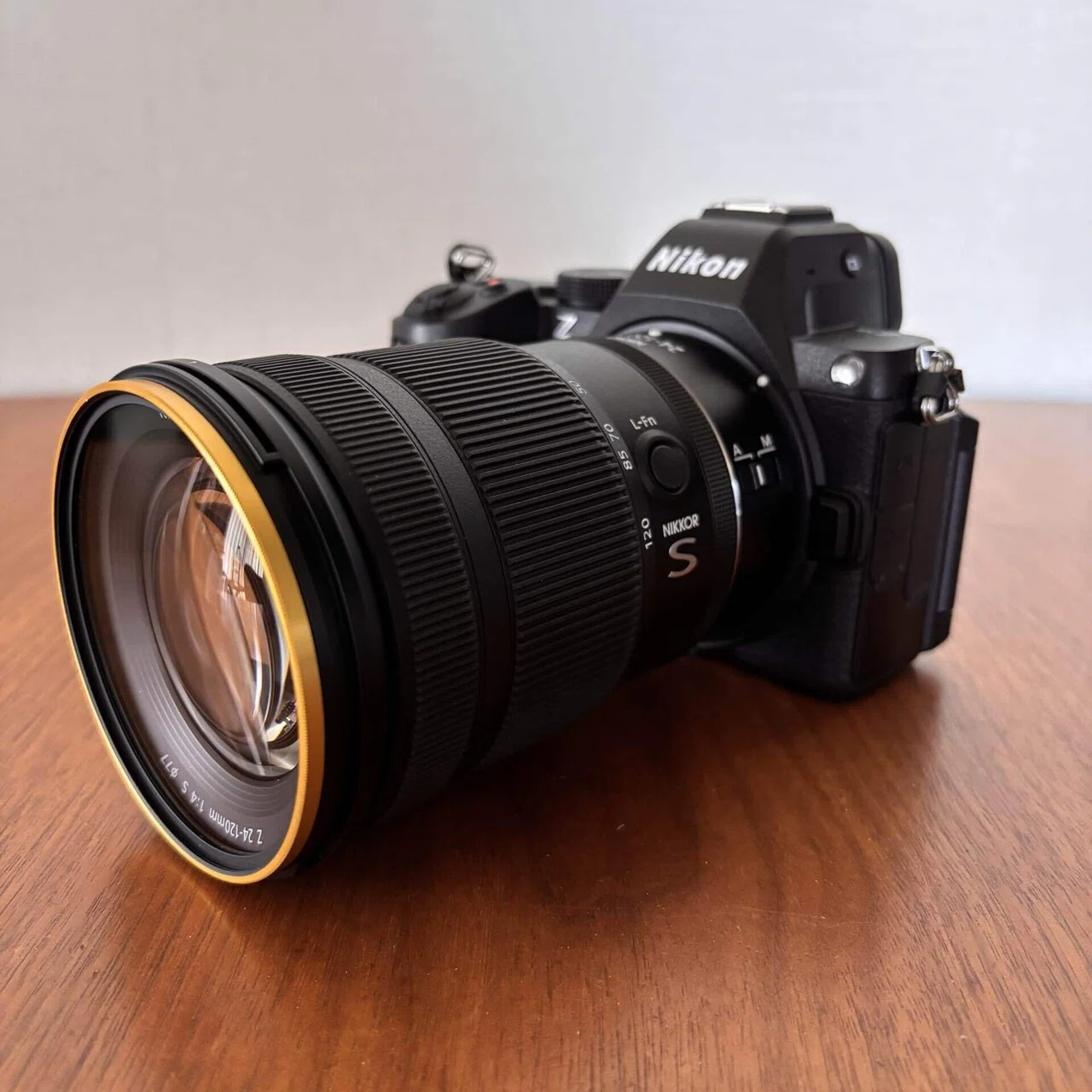 Nikon Z5II と NIKKOR Z 24-120mm f/4 S｜レンズの先に