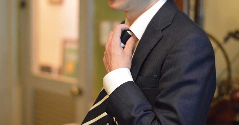 心理 ネクタイを触る 男と女はすれ違い 恋愛心理学 Note