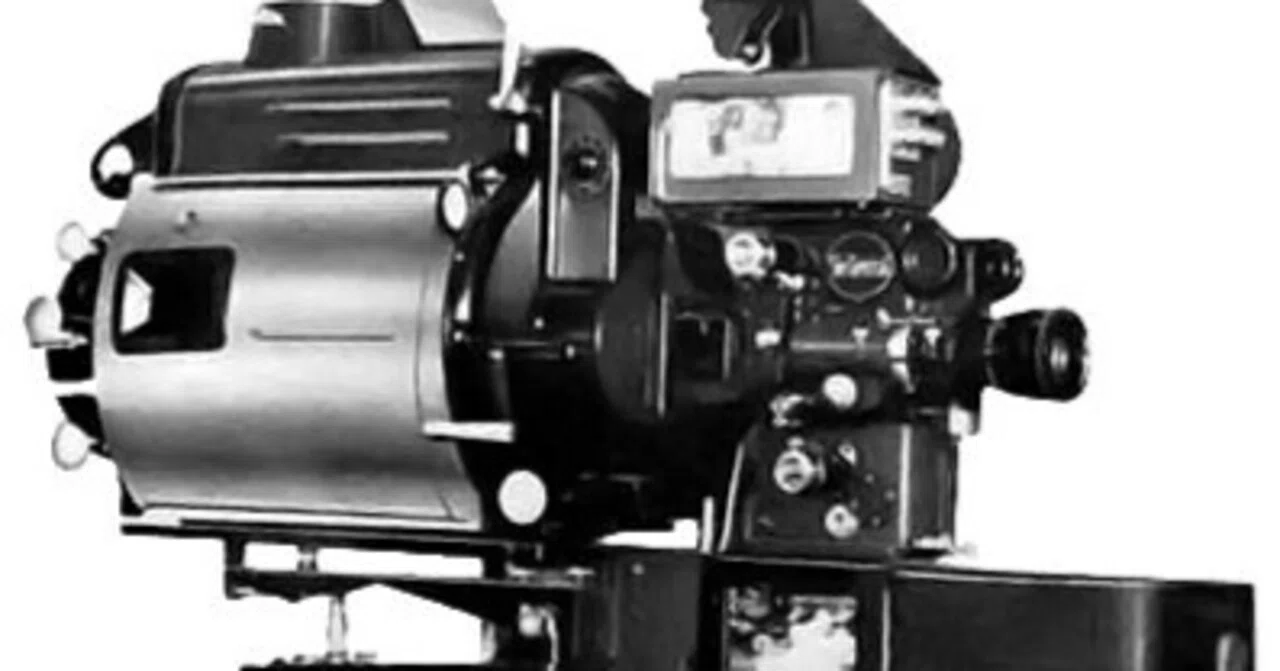 映写機 フジセントラル35mm映写機！｜Cinema Laboratory