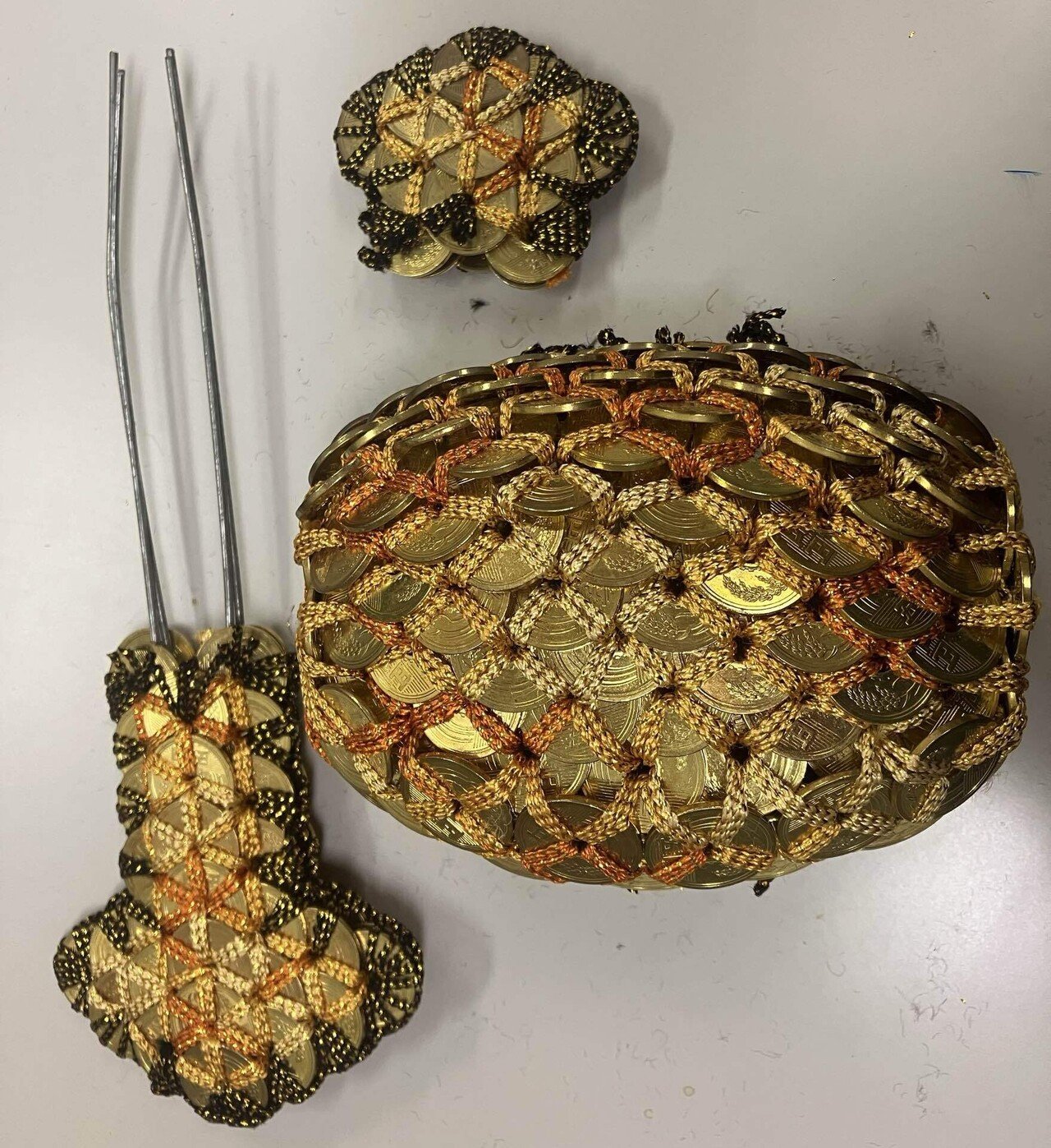 打ち出の小槌　貝殻 Amazon.co.jp: 銀色の蛇と金色の打ち出の小槌の置物 福寿 渡辺環