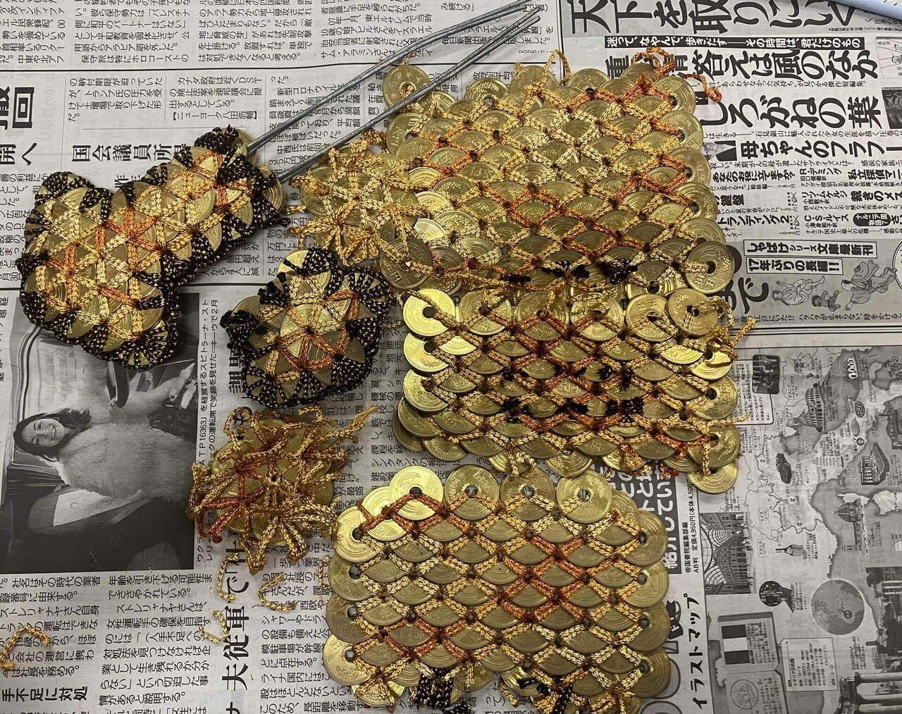 打ち出の小槌　貝殻 Amazon.co.jp: 銀色の蛇と金色の打ち出の小槌の置物 福寿 渡辺環