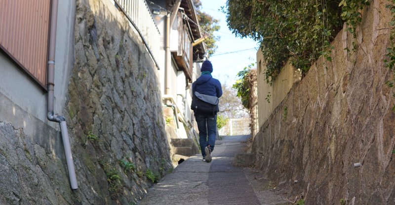 大股でゆっくり歩く すえぽん 毎日更新 Note