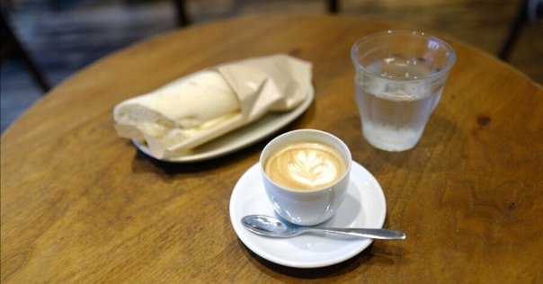 洋書】スタンリー・トゥッチの“味”な人生―『Taste』でたどる、食