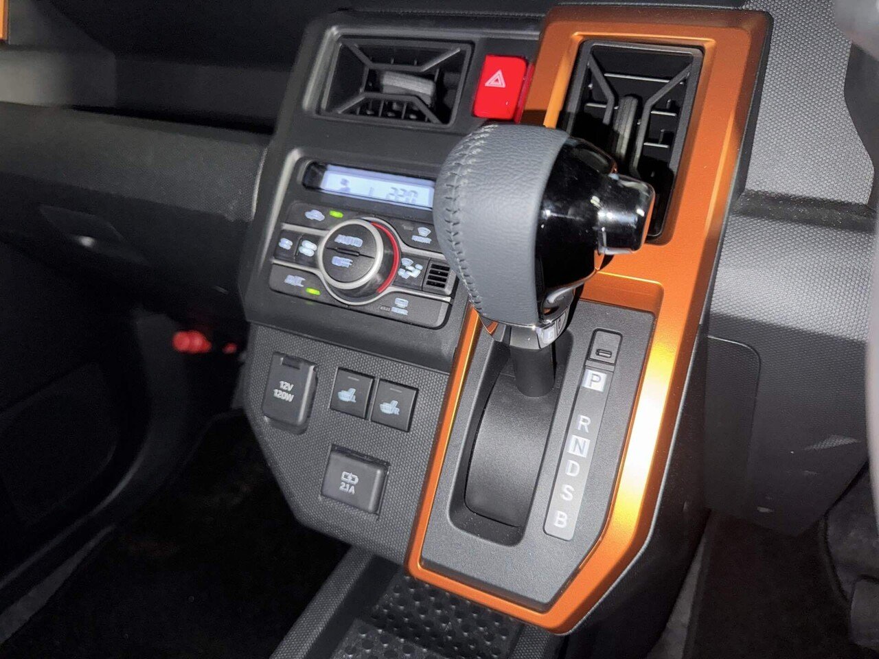 ダイハツ タフト エアコン シフトパネル （タイヤ ホイール ライト テール ダイハツ タフト エアコン シフトパネル （タイヤ ホイール ライト