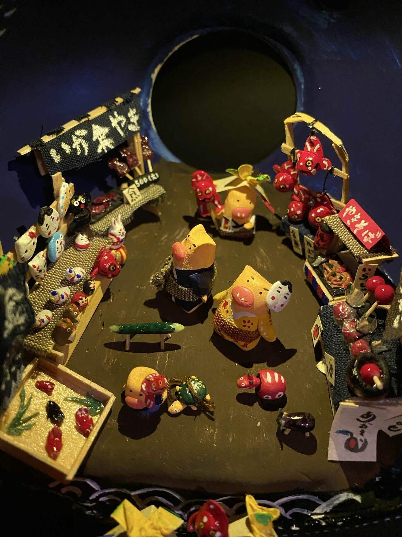 ねぶた×ぶた！こどもの手形で描いた「ねぶたまつりの蚊遣り豚」制作