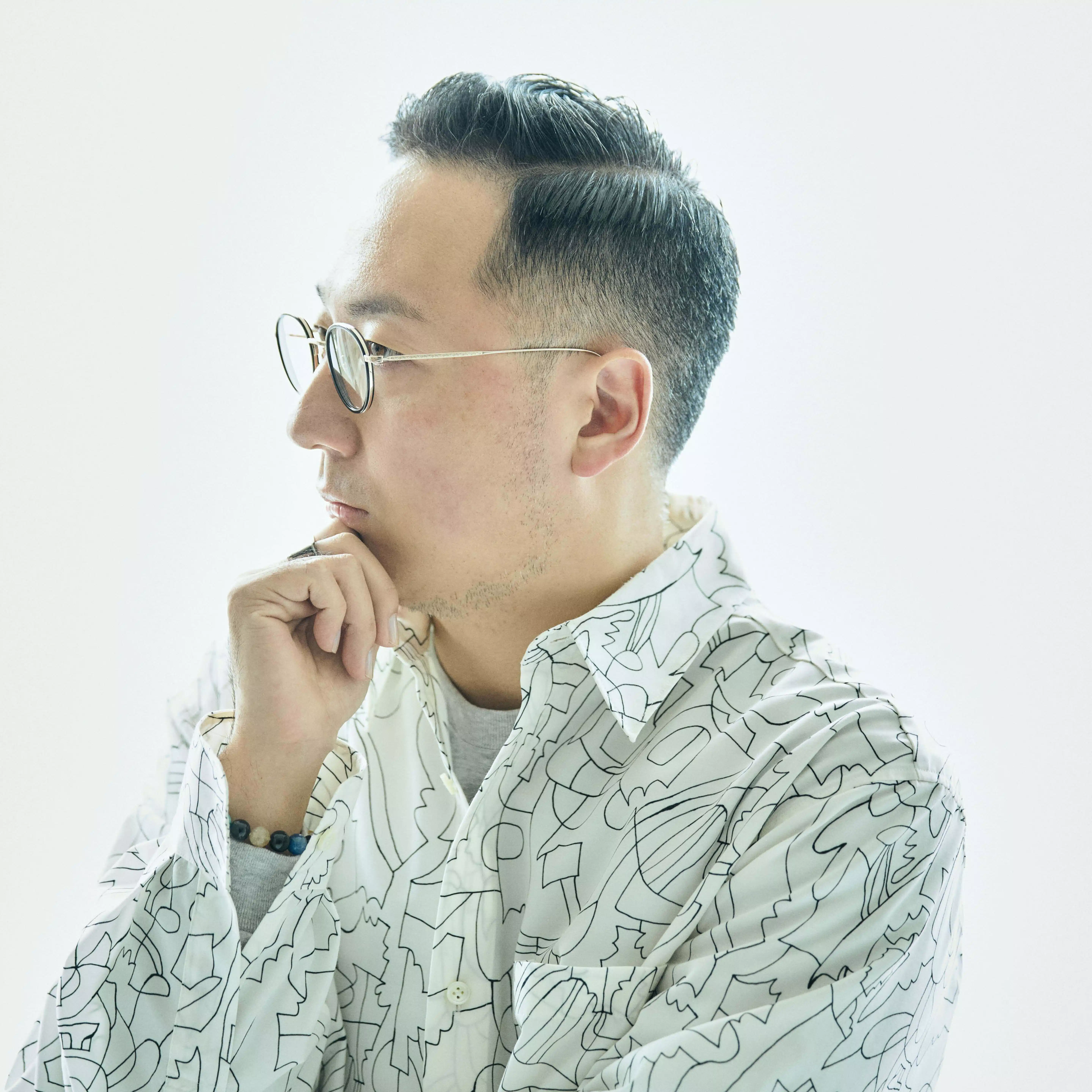 三上浩紀：Catalyski CEO | セレンディピティオタク| 点と点をつなぐ人 | 8枚の名刺