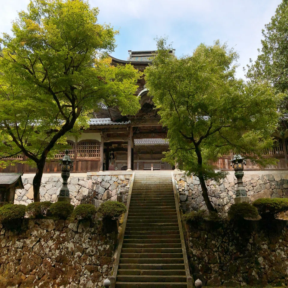永平寺の聯と額 皎月院｜ 永平寺の山門