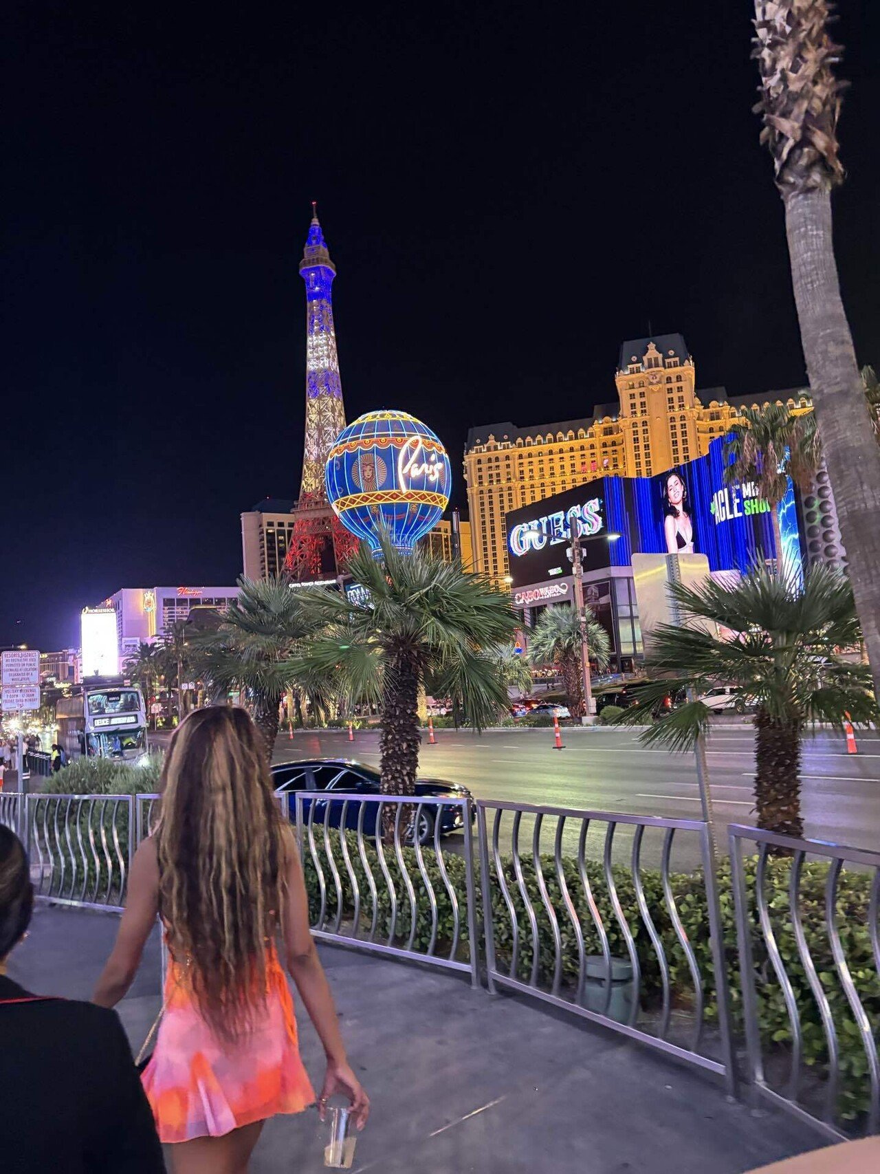 世界一周day142🇺🇸]ラスベガスで無料泊する方法｜よしだ家@夫婦