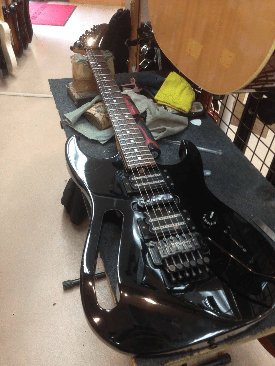 fernandes ST形 ST-85NT Fernandes - ギター大図鑑 PoloPPo