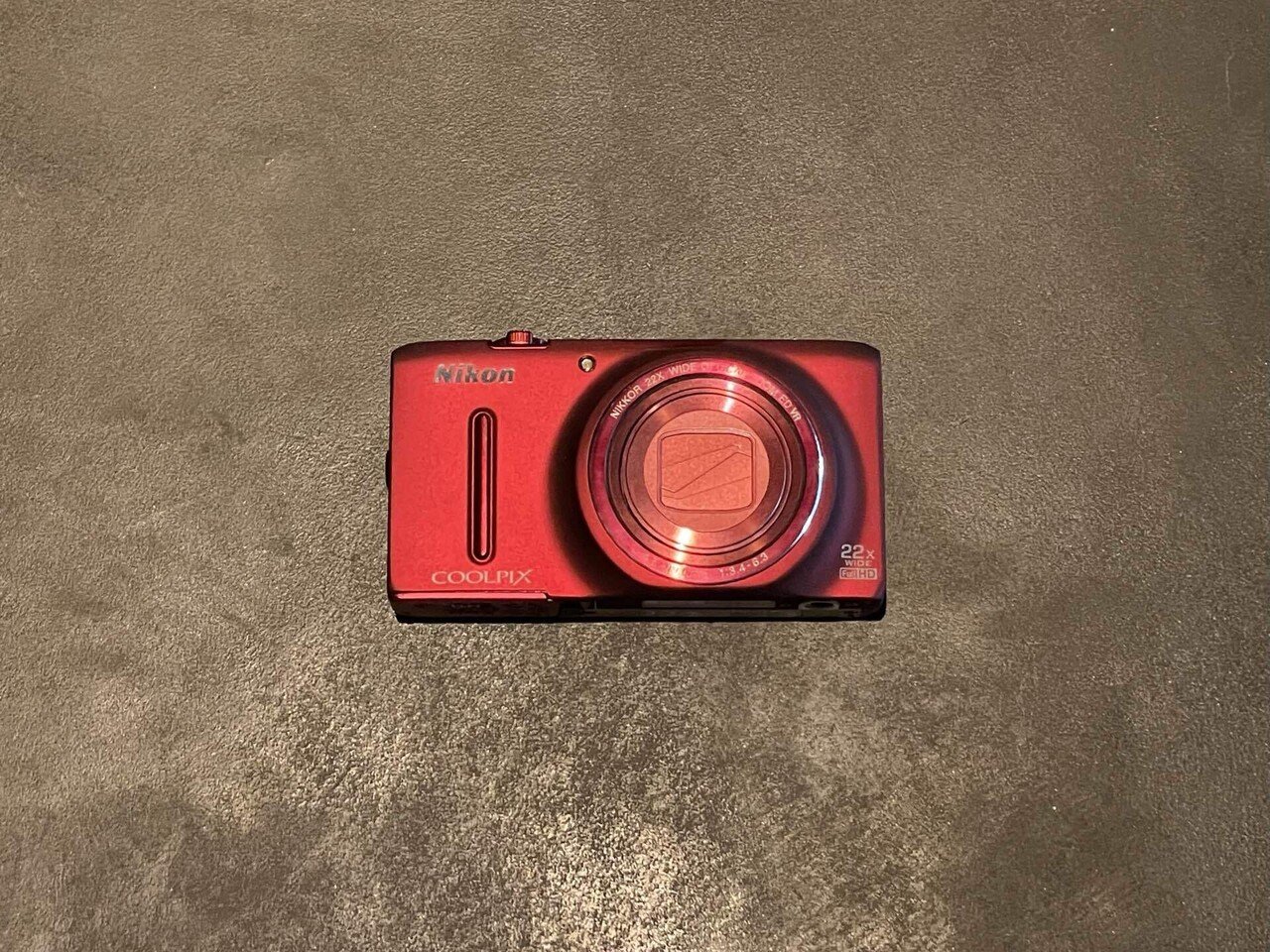 Nikon デジタルカメラ COOLPIX S9500 光学22倍ズーム Wi-Fi対応 ヴェルヴェットレッド S9500RD khxv5rg Amazon | Nikon デジタルカメラ COOLPIX S9500 光学22倍ズーム