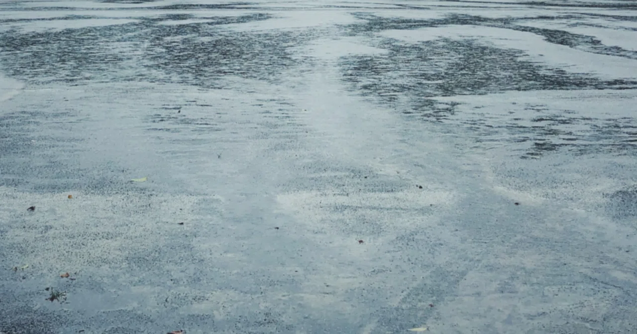 【夢占い】雨が降る夢の意味とは？パターン別・行動別・色別に徹底解説｜【夢占い師】 夢幻