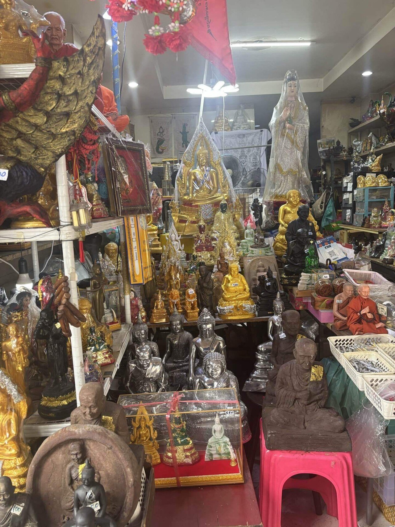 タイの呪物市場に行ってきた。(タープラチャン市場)｜風鷹